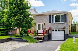787 MOUNTAIN ASH ROAD Peterborough (Otonabee Ward 1), ON K9J 8K2