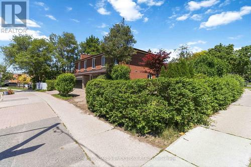 220 TORRESDALE AVENUE  Toronto, ON M2R 3E8