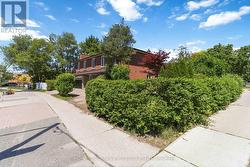 220 TORRESDALE AVENUE Toronto, ON M2R 3E8