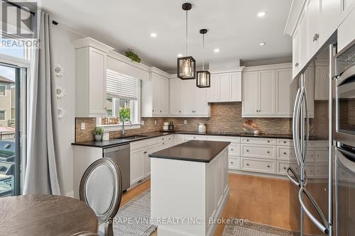 523 Adamson Crescent, Ottawa, ON 