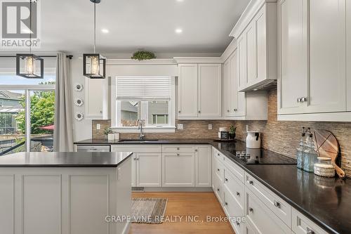 523 Adamson Crescent, Ottawa, ON 