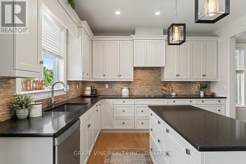 523 Adamson Crescent, Ottawa, ON 