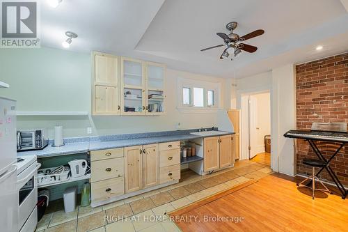 B - 220 LYON STREET N , Ottawa, Ontario K1R 5V7 3