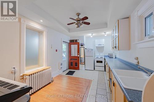 B - 220 LYON STREET N , Ottawa, Ontario K1R 5V7 5