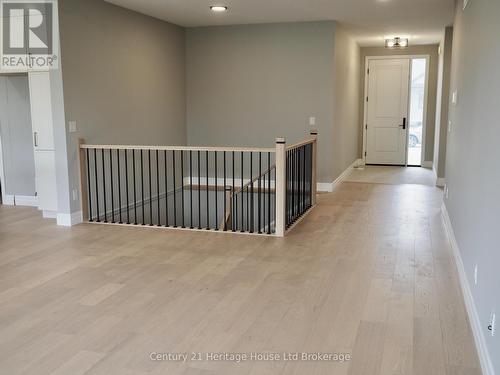 28 Sycamore Drive, Tillsonburg, ON - Indoor Photo Showing Other Room