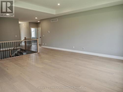 28 Sycamore Drive, Tillsonburg, ON - Indoor Photo Showing Other Room
