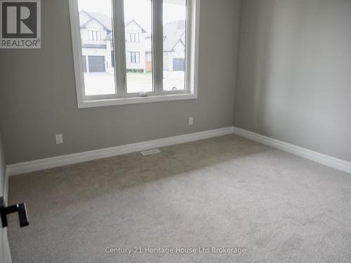 28 Sycamore Drive, Tillsonburg, ON - Indoor Photo Showing Other Room