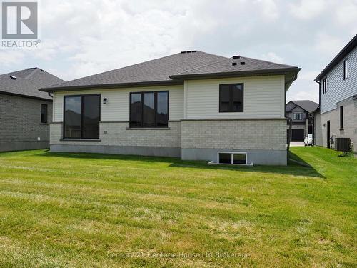 28 Sycamore Drive, Tillsonburg, ON - Outdoor