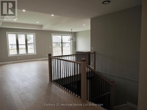 28 Sycamore Drive, Tillsonburg, ON - Indoor Photo Showing Other Room