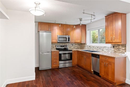 222 Ashley Pl, Langford, BC 