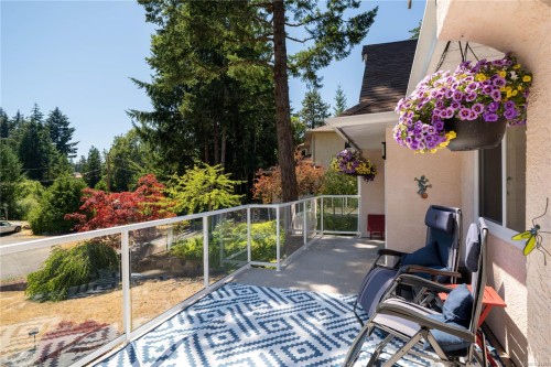222 Ashley Pl, Langford, BC 