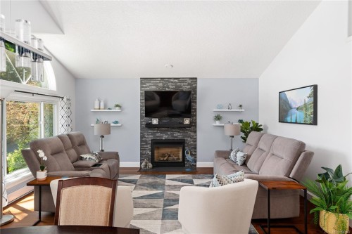 222 Ashley Pl, Langford, BC 