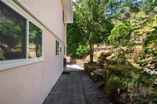 222 Ashley Pl, Langford, BC 