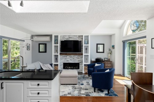 222 Ashley Pl, Langford, BC 
