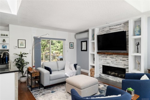 222 Ashley Pl, Langford, BC 