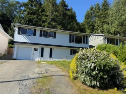 7810 Daphne St Port Hardy, BC V0N 2P0