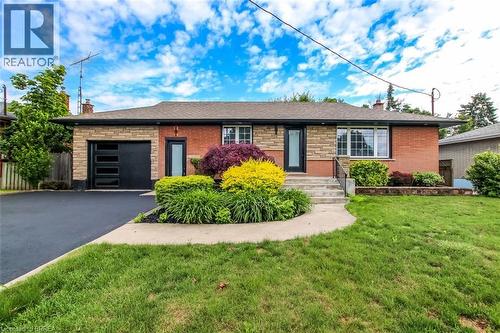 69 FAIRVIEW Drive  Brantford, ON N3R 2W8