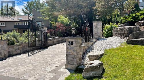 30 Marcus Court, Vaughan, ON 