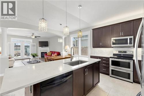 18 Gateway Avenue, West Lincoln, ON - Indoor Photo Showing Kitchen With Upgraded Kitchen