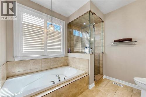 18 Gateway Avenue, West Lincoln, ON - Indoor Photo Showing Bathroom