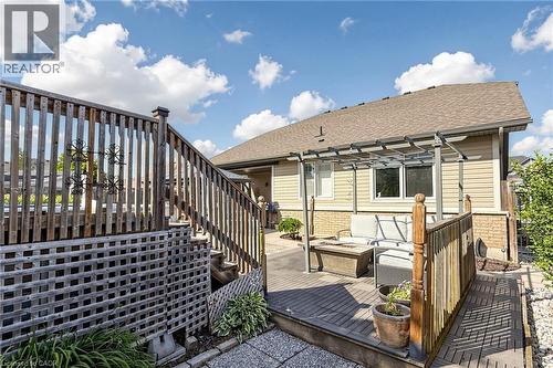 18 Gateway Avenue, West Lincoln, ON - Outdoor With Deck Patio Veranda