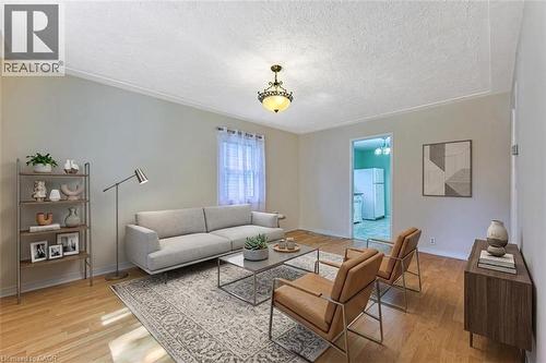 44 East 32Nd Street, Hamilton, ON 