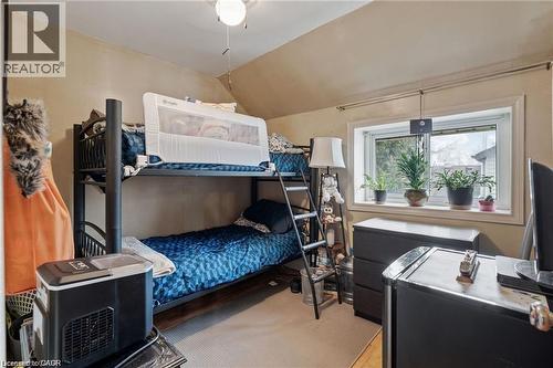 Room with a window and a ceiling light fixture - 2 Mill Street E, York, ON 