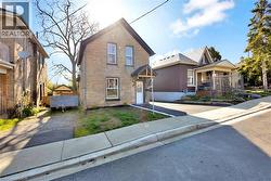 187 DRUMMOND Street Brantford, ON N3S 6A8