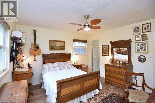 135 Alpine Avenue, Hamilton, ON - Indoor Photo Showing Bedroom