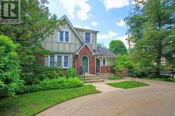 4 JERSEYVILLE ROAD E  Hamilton (Ancaster), ON L9G 1K1