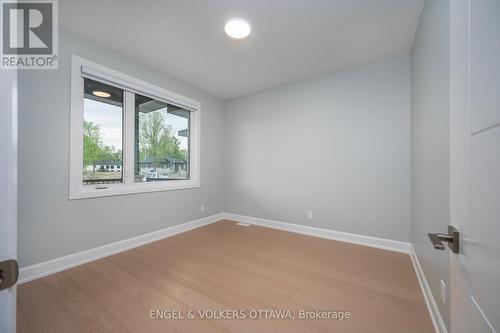 424 Ginger Crescent, Ottawa, ON 