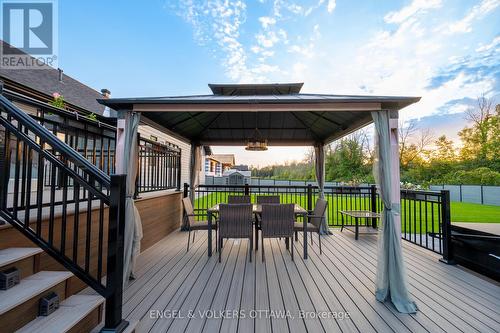 424 Ginger Crescent, Ottawa, ON 