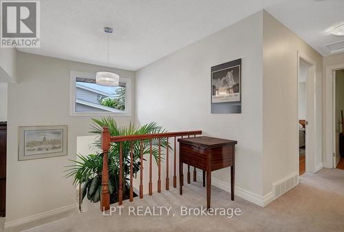 1772 Dunkirk Crescent, Ottawa, ON 