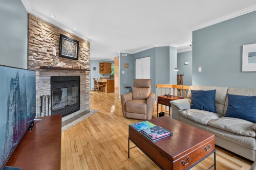 Salon - 174 114E Avenue, Saint-Jérôme, QC 
