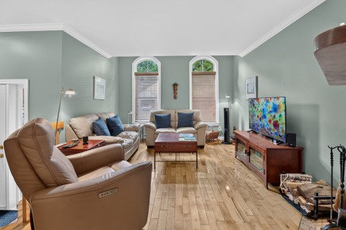 Salon - 174 114E Avenue, Saint-Jérôme, QC 