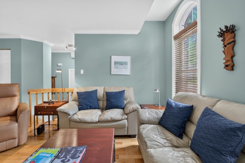 Salon - 174 114E Avenue, Saint-Jérôme, QC 