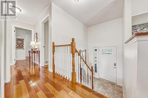 742 Francis Road, Burlington, ON - Indoor Photo Showing Other Room