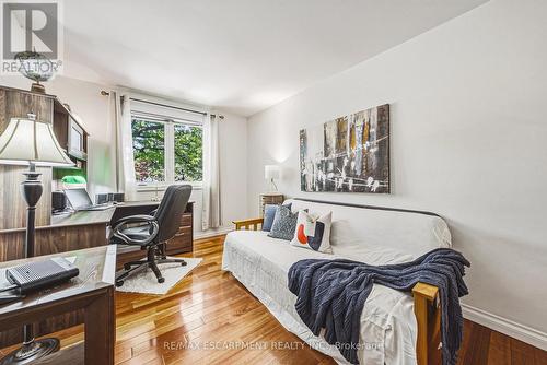 742 Francis Road, Burlington, ON - Indoor