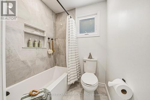 742 Francis Road, Burlington, ON - Indoor Photo Showing Bathroom