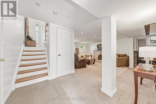 742 Francis Road, Burlington, ON - Indoor Photo Showing Other Room