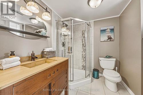 742 Francis Road, Burlington, ON - Indoor Photo Showing Bathroom