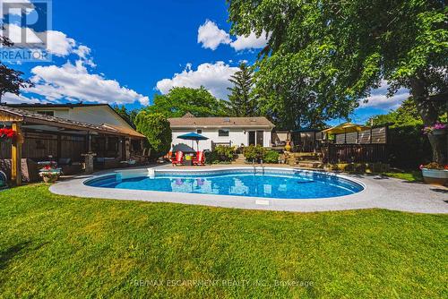 742 Francis Road, Burlington, ON - Outdoor With In Ground Pool With Backyard