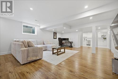 521 Falconridge Crescent, Kitchener, ON 