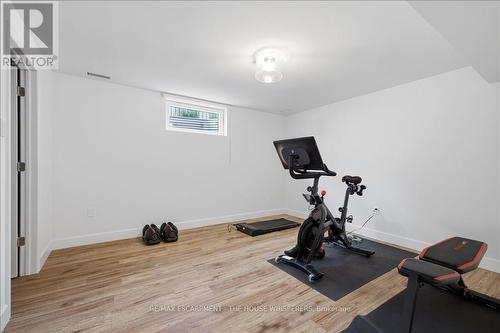 521 Falconridge Crescent, Kitchener, ON 