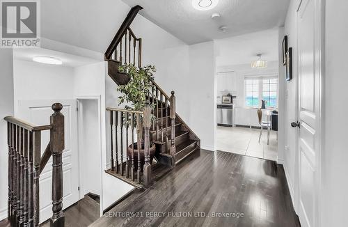 86 Magpie Way, Whitby, ON 