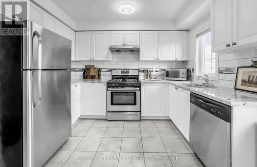 86 Magpie Way, Whitby, ON 