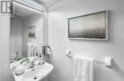 86 Magpie Way, Whitby, ON 