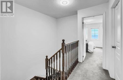 86 Magpie Way, Whitby, ON 
