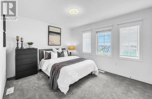 86 Magpie Way, Whitby, ON 
