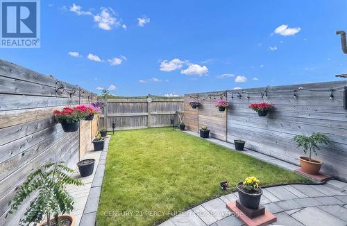 86 Magpie Way, Whitby, ON 